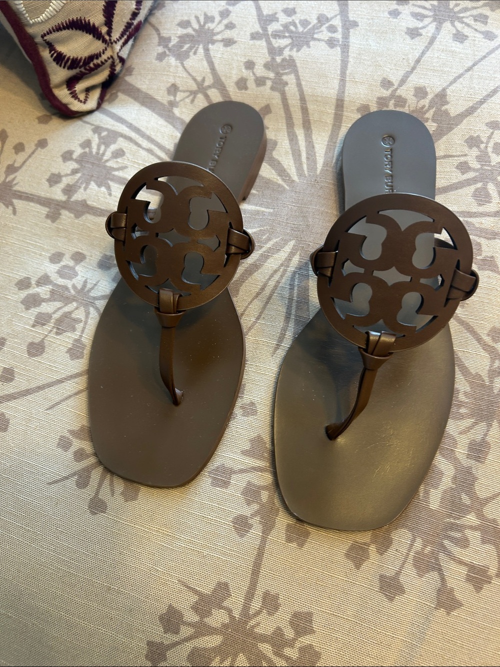 Tory Burch Brown Miller Logo Thong Sandals - Dark Brown - Picture 2 of 8